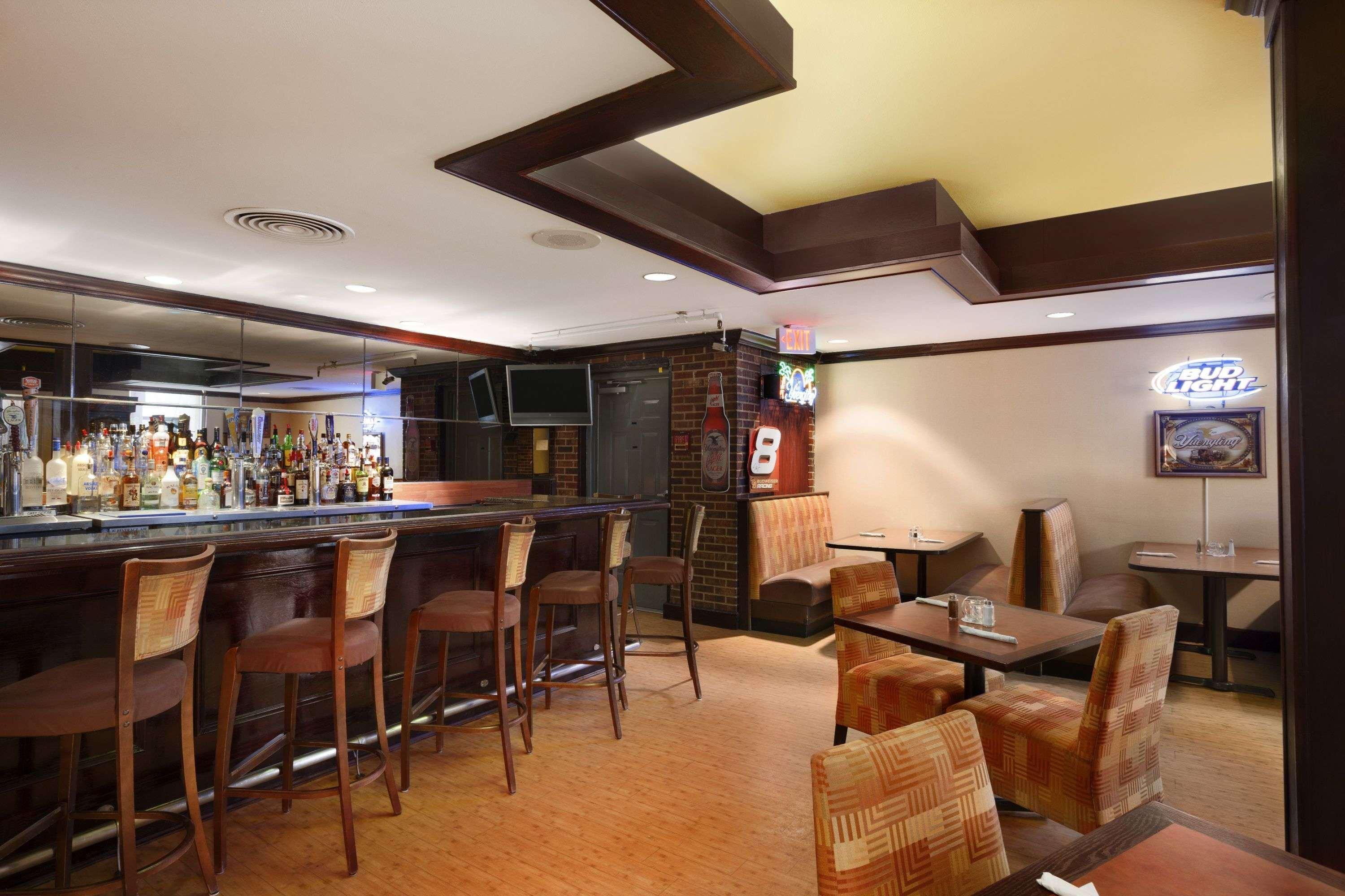 Ramada By Wyndham Newark/Wilmington Hotel Ngoại thất bức ảnh