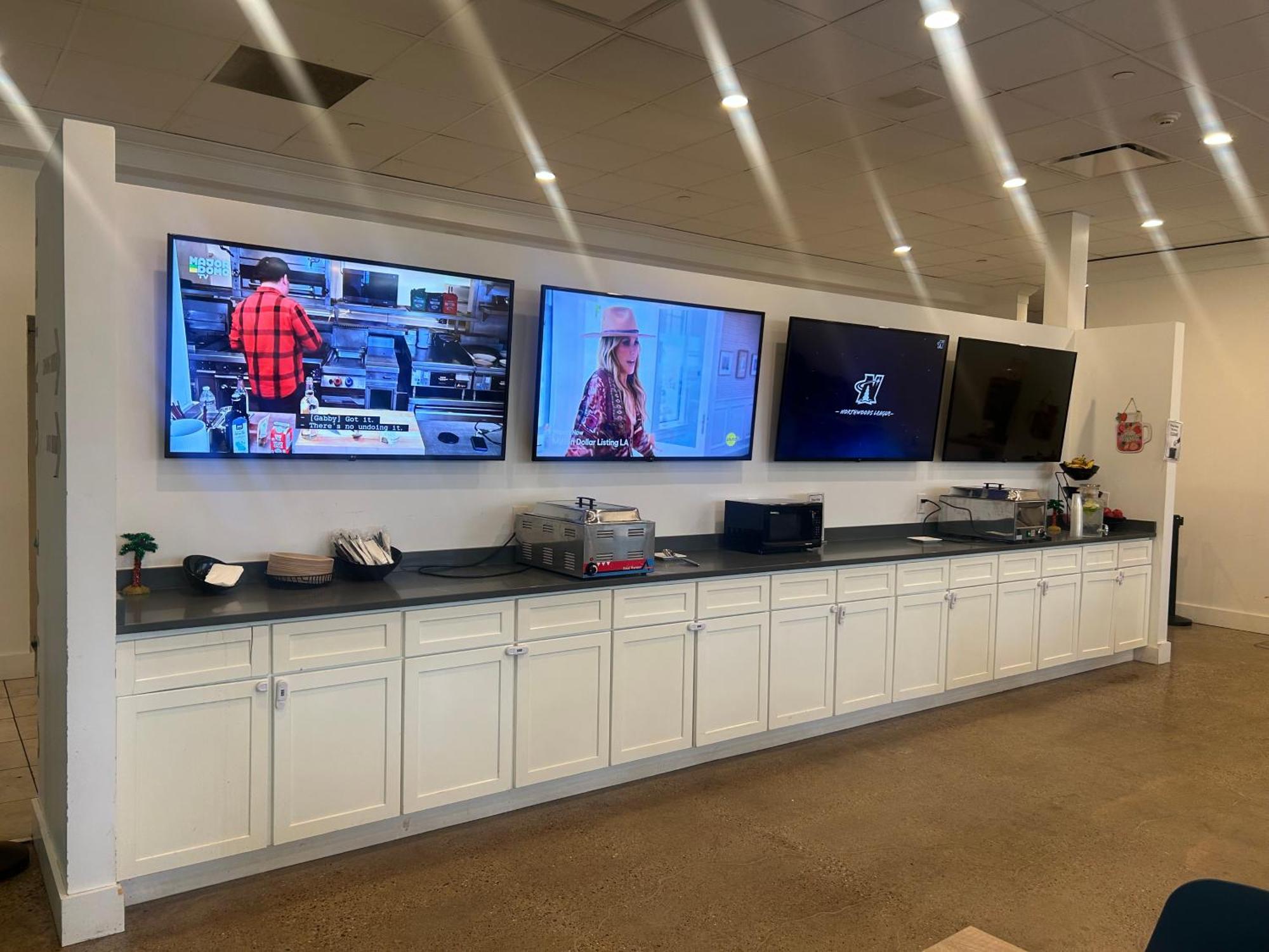 Ramada By Wyndham Newark/Wilmington Hotel Ngoại thất bức ảnh