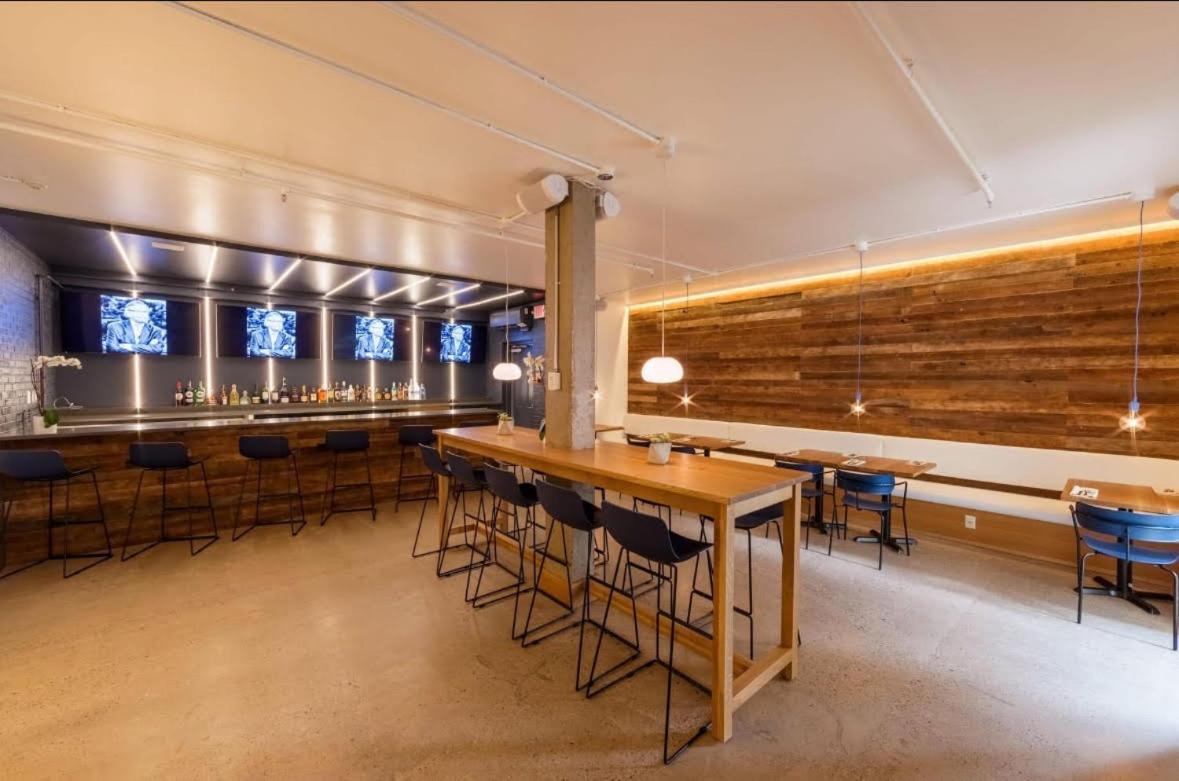 Ramada By Wyndham Newark/Wilmington Hotel Ngoại thất bức ảnh