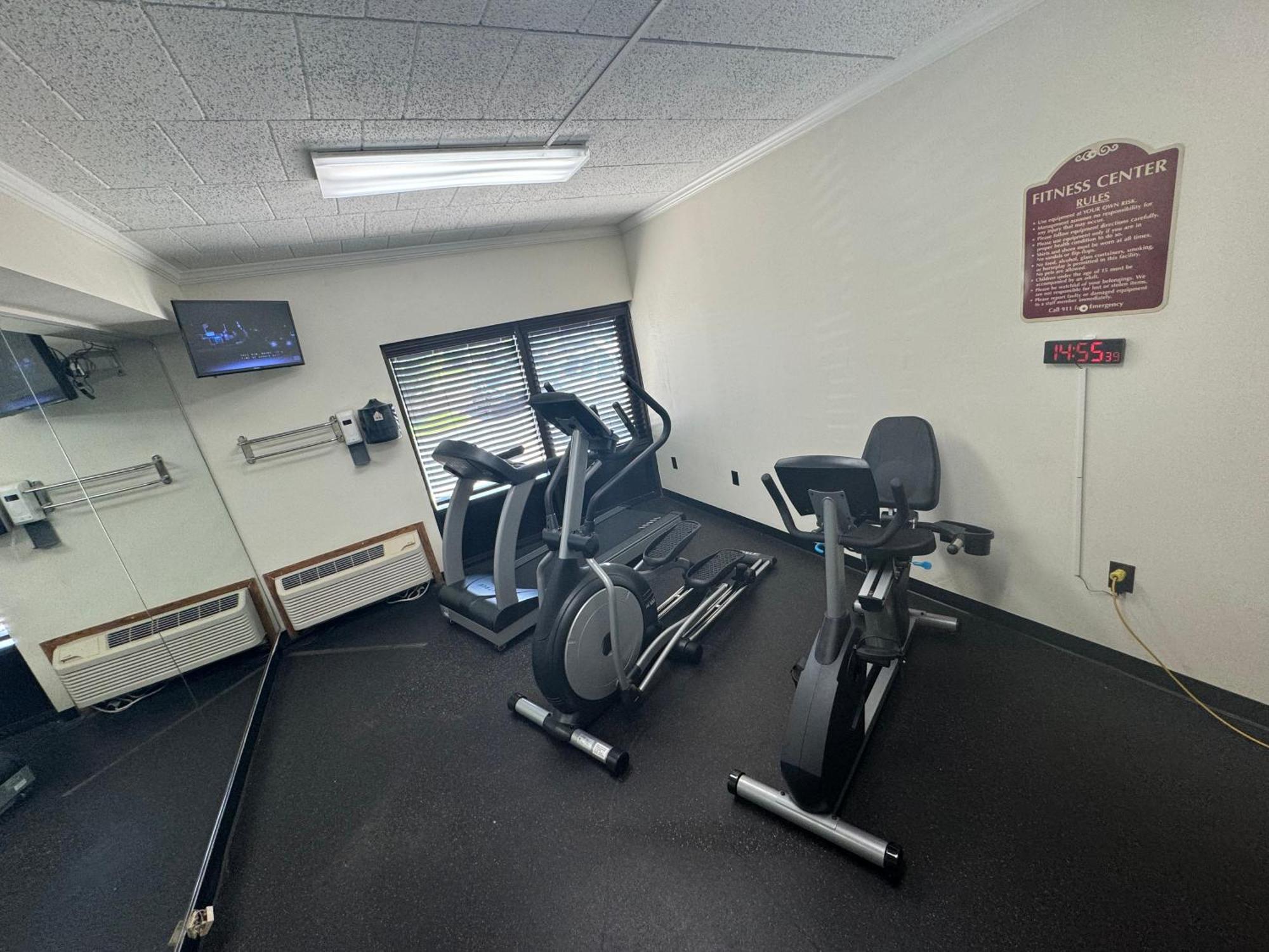 Ramada By Wyndham Newark/Wilmington Hotel Ngoại thất bức ảnh
